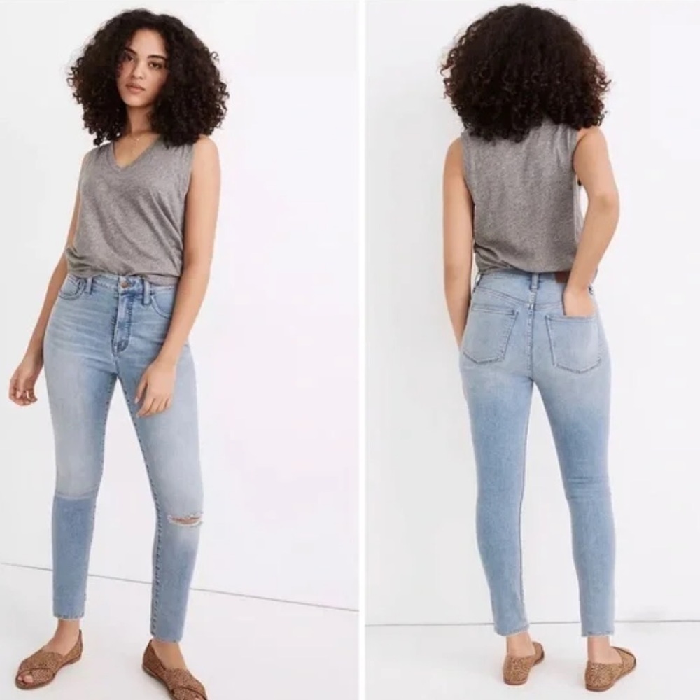 Madewell Curvy Roadtripper Jeans Size 26 in Benton Wash Ripped Knee Edition EUC